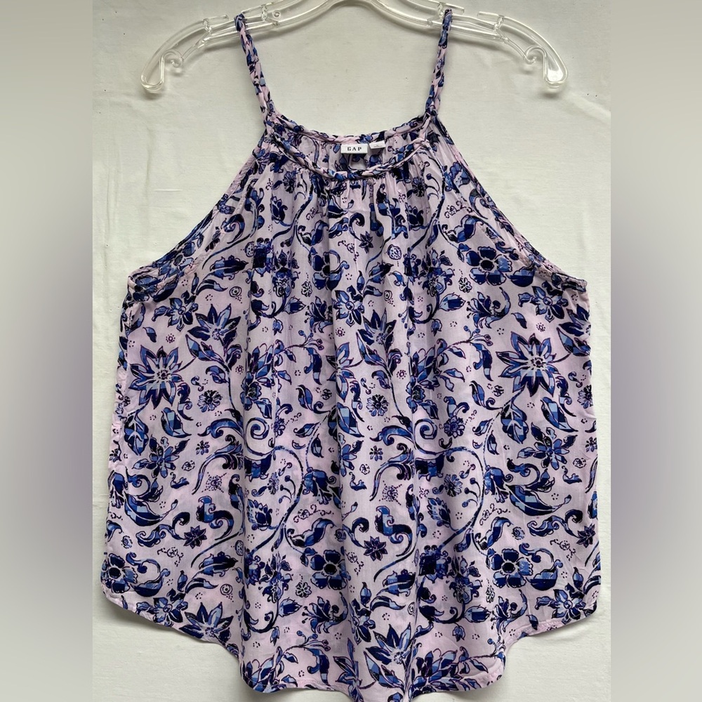 GAP Floral Paisley Halter Tank Top w/Braided Straps
Boho, Beachy, 70’s vibe Sz L